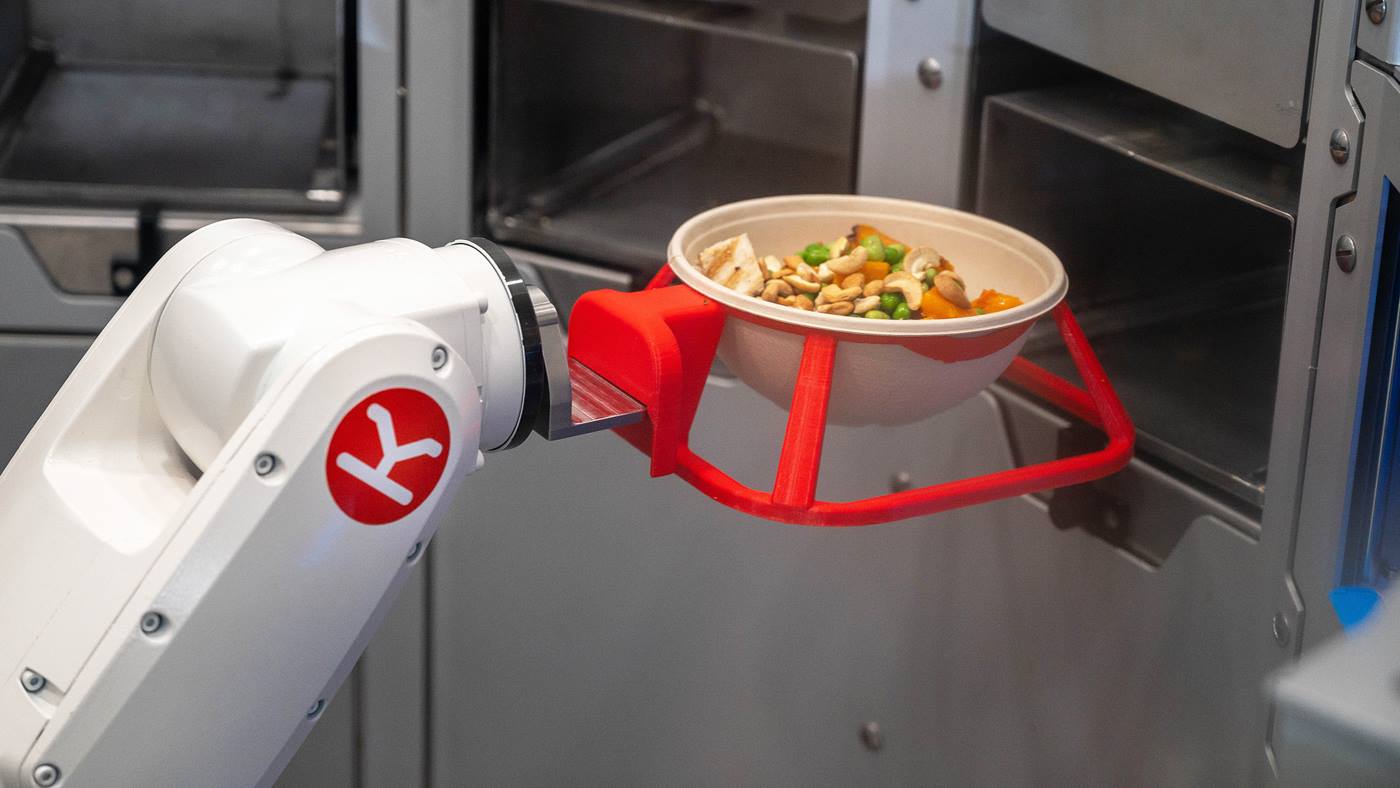 KUKA robot stelt rijstkommen samen